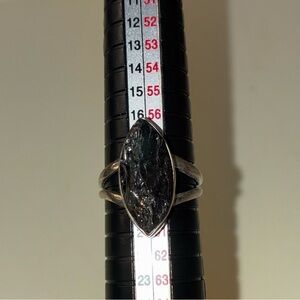 Natural Shungite stone in sterling silver sz. 9